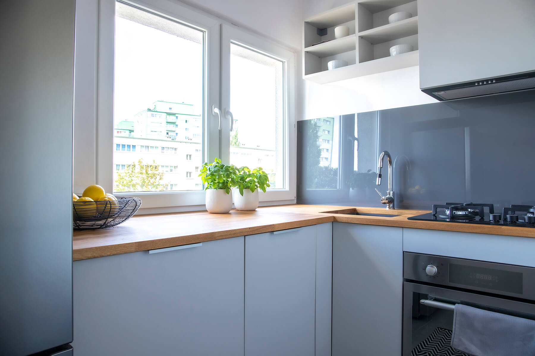 Light grey modern kitchen