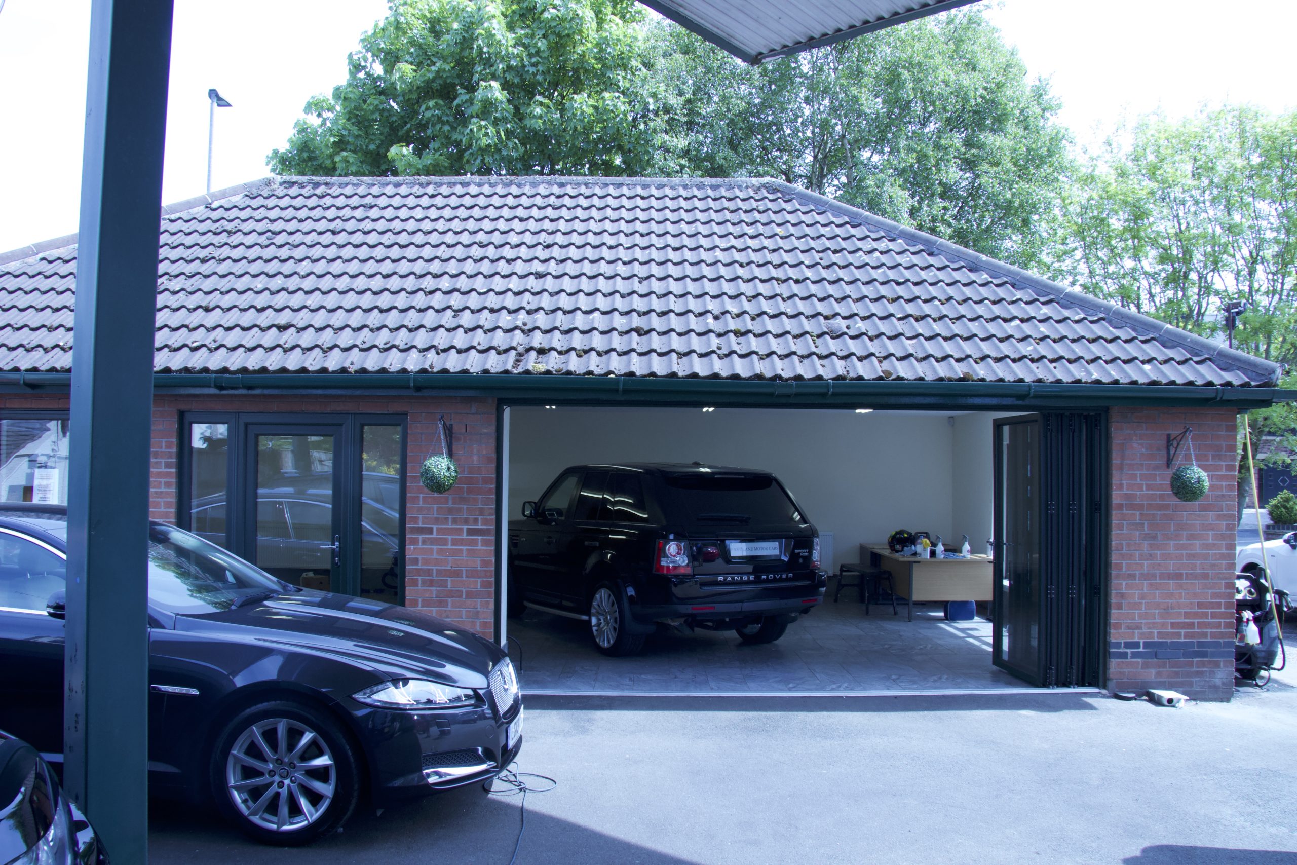 Kolorseal Provides Perfect Colour Options  for Contech Conservatory Roofing Ltd